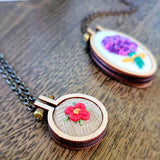 1 inch wooden hoop embroidered daisy necklace